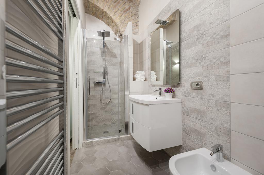 White Flat Rione Monti *