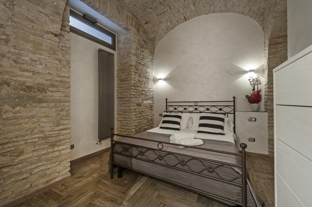 White Flat Rione Monti *