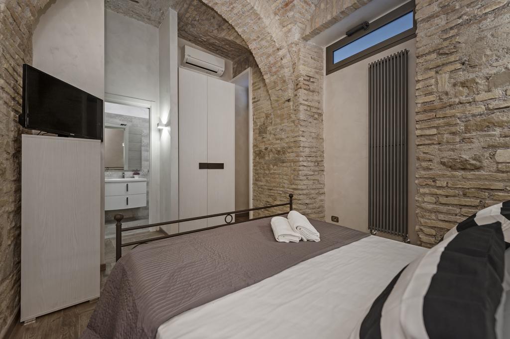 White Flat Rione Monti Apartment *